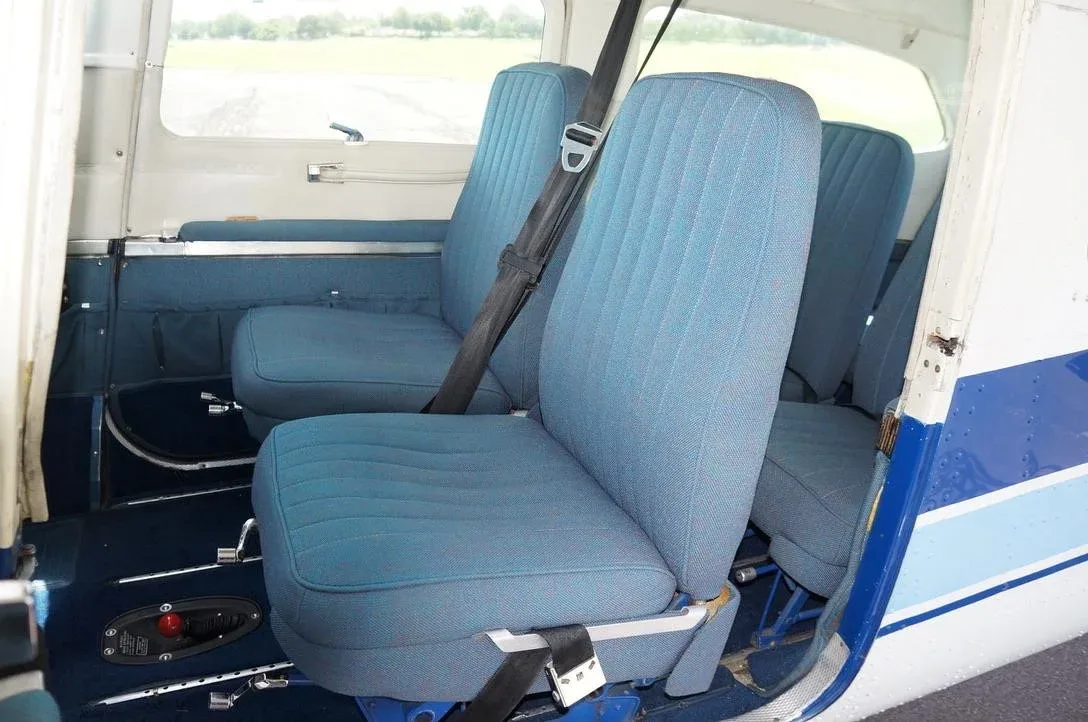 Cabin interior of a 1977 CESSNA TURBO 210M.