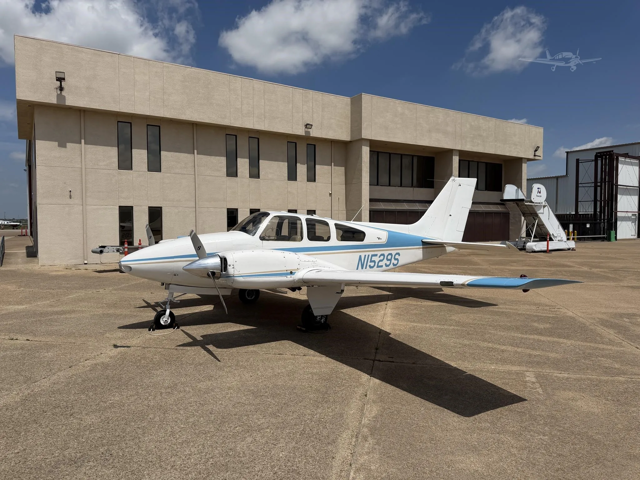 1964 BEECHCRAFT B55 BARON
