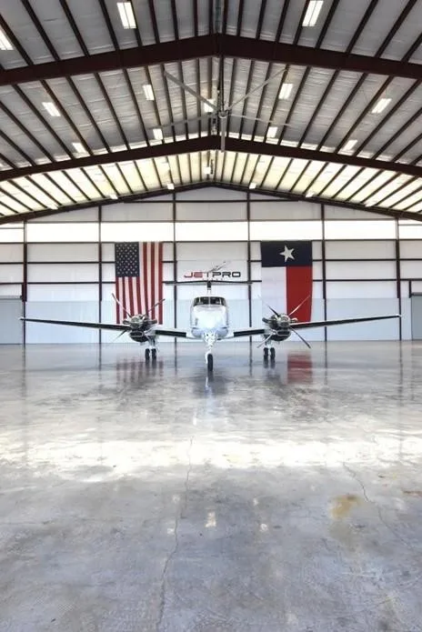 Exterior view of a 1989 BEECHCRAFT KING AIR 300, N627MG.