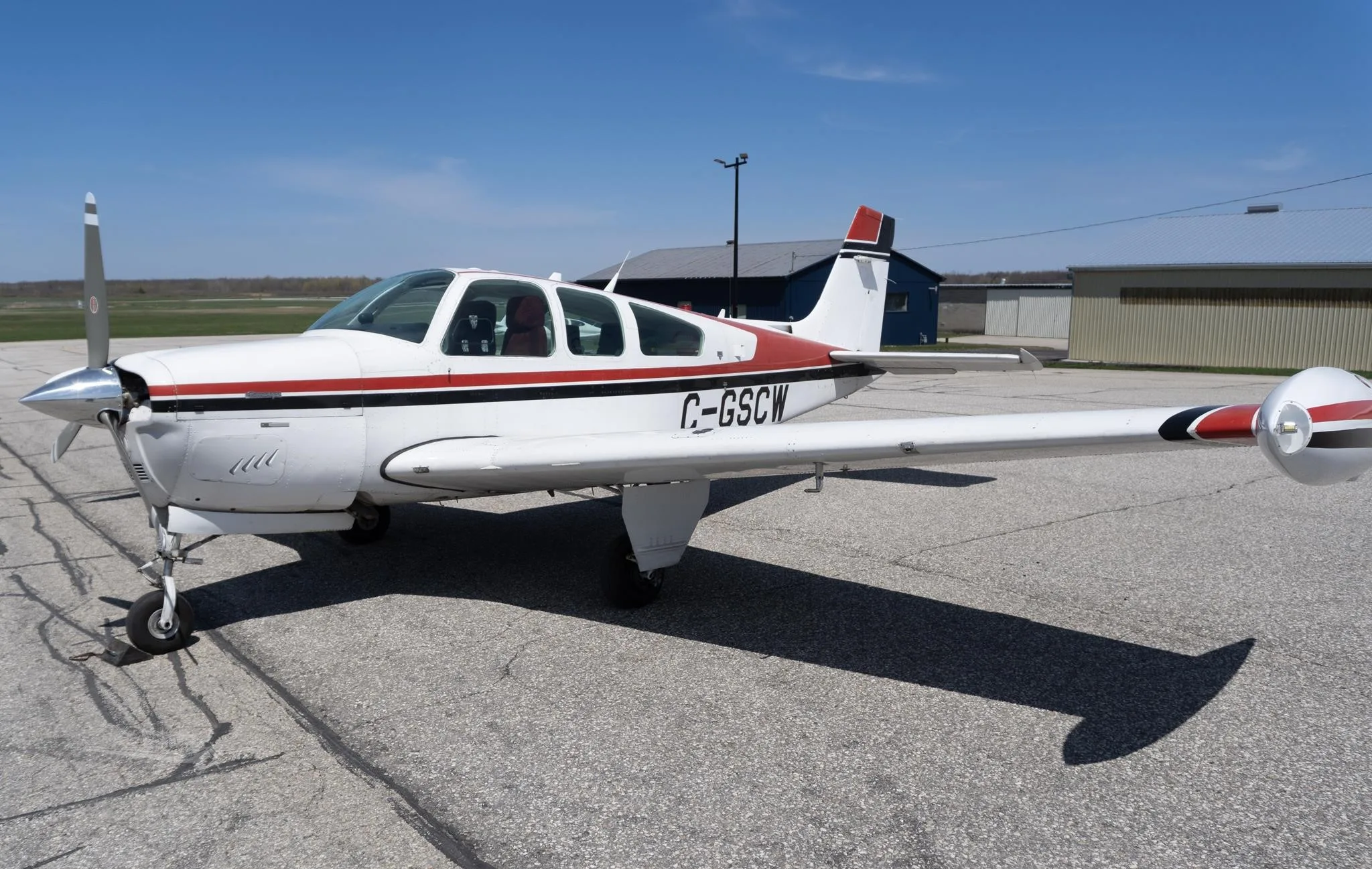 Exterior view of a 1992 BEECHCRAFT F33A BONANZA, C-GSCW.
