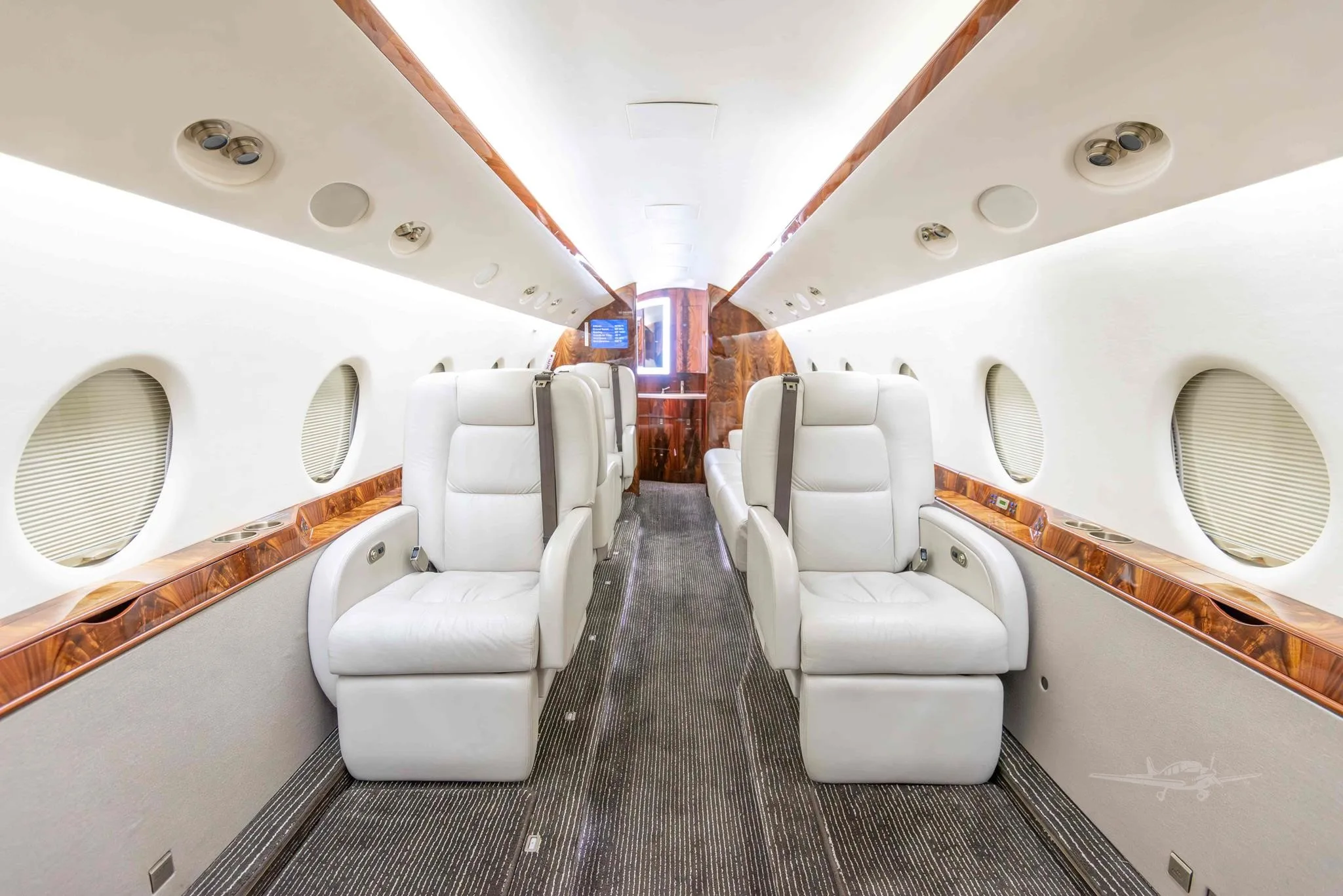 Cabin interior of a 2001 GULFSTREAM G200.