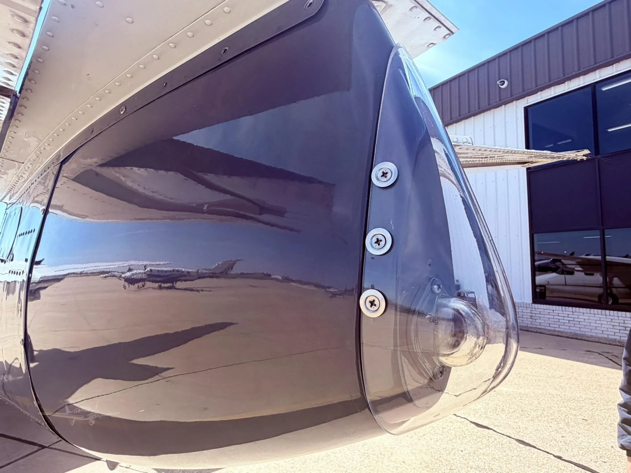 Engine detail of a 1970 COMMANDER 500S.