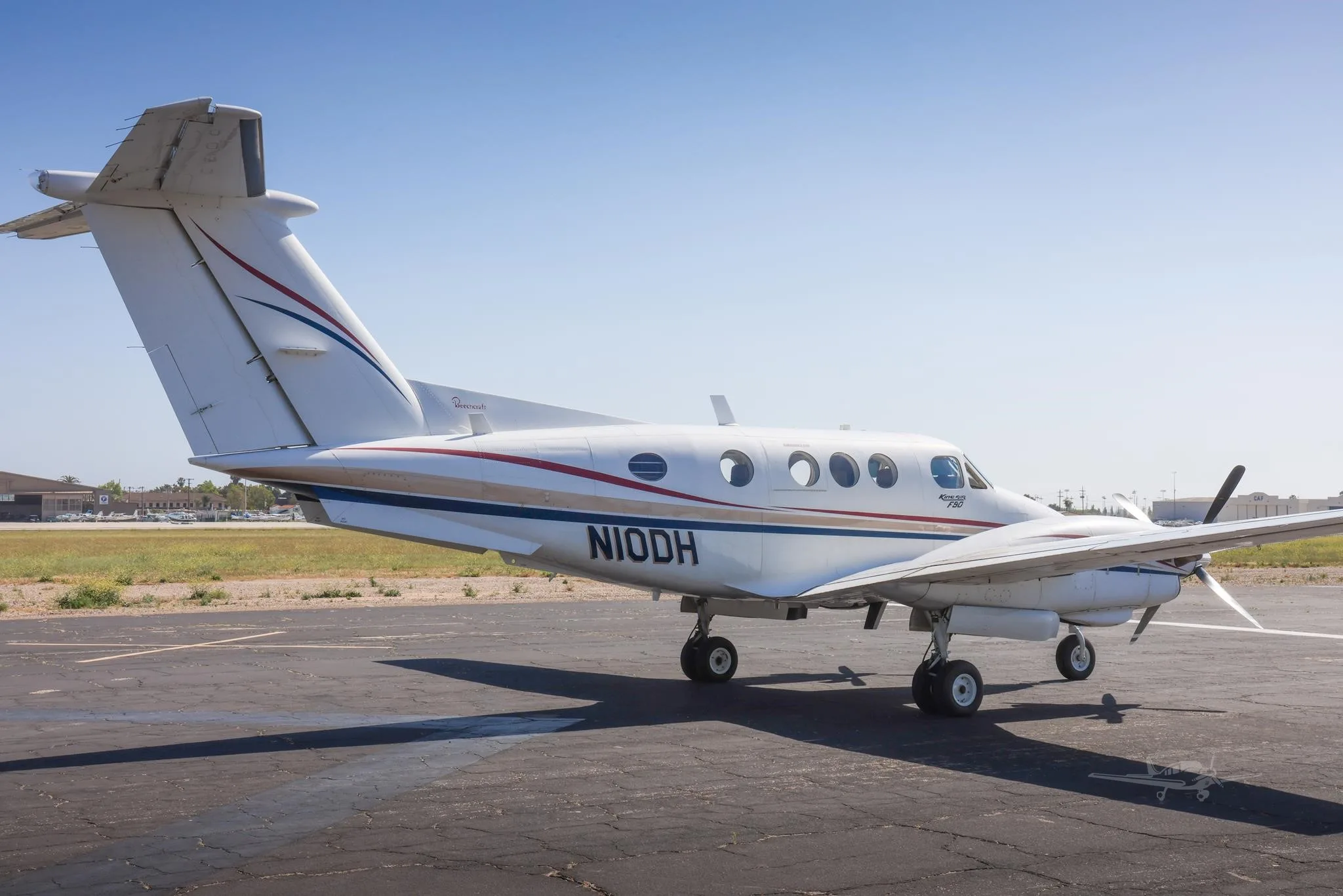 Exterior view of a 1981 BEECHCRAFT KING AIR F90, N10DH.