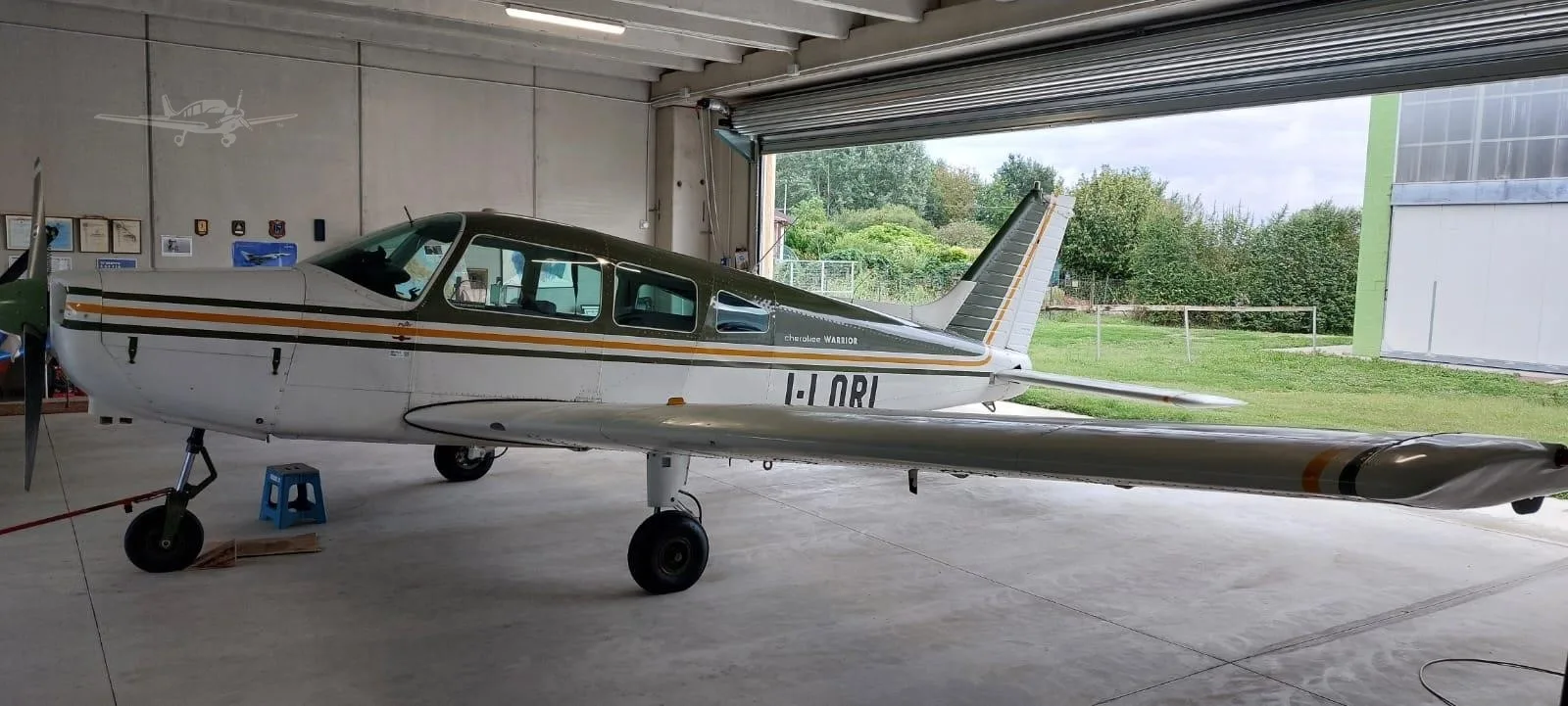 Exterior view of a 1974 PIPER WARRIOR, I-LORI.