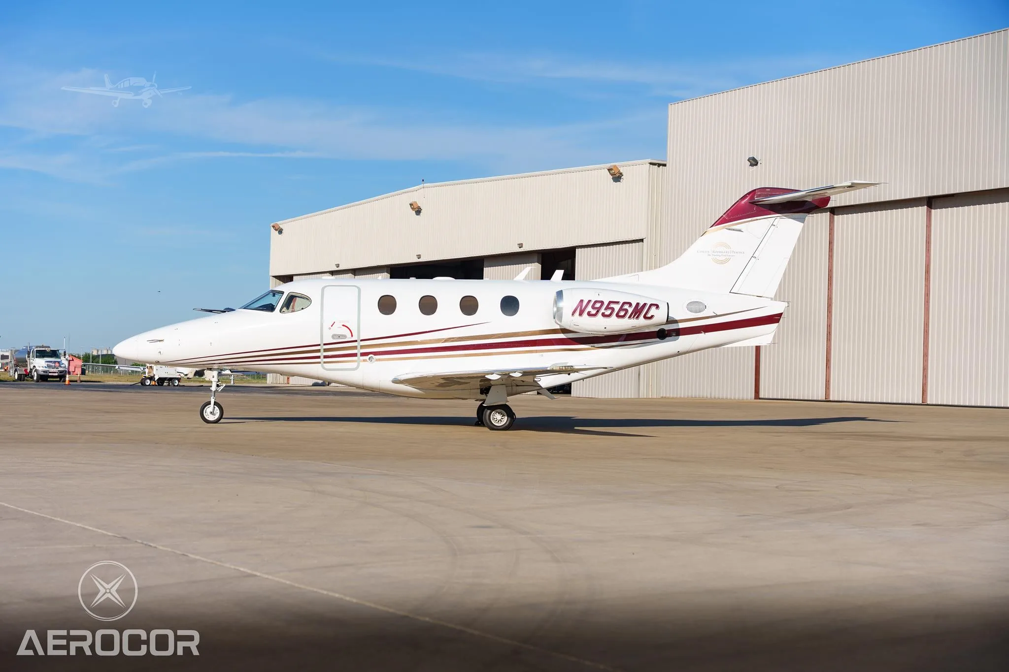 Exterior view of a 2006 BEECHCRAFT PREMIER IA, N956MC.