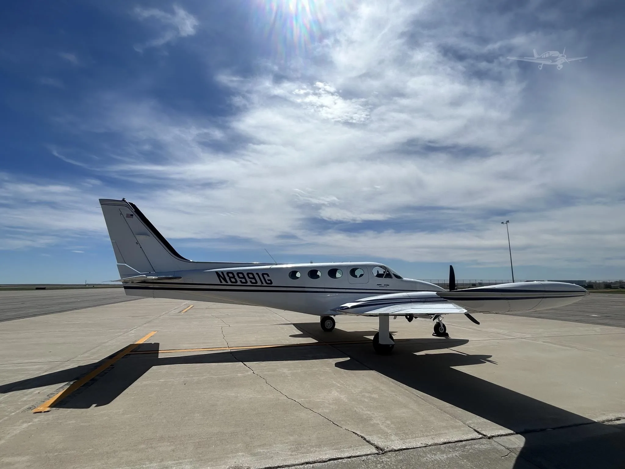 Exterior view of a 1977 CESSNA 340A.
