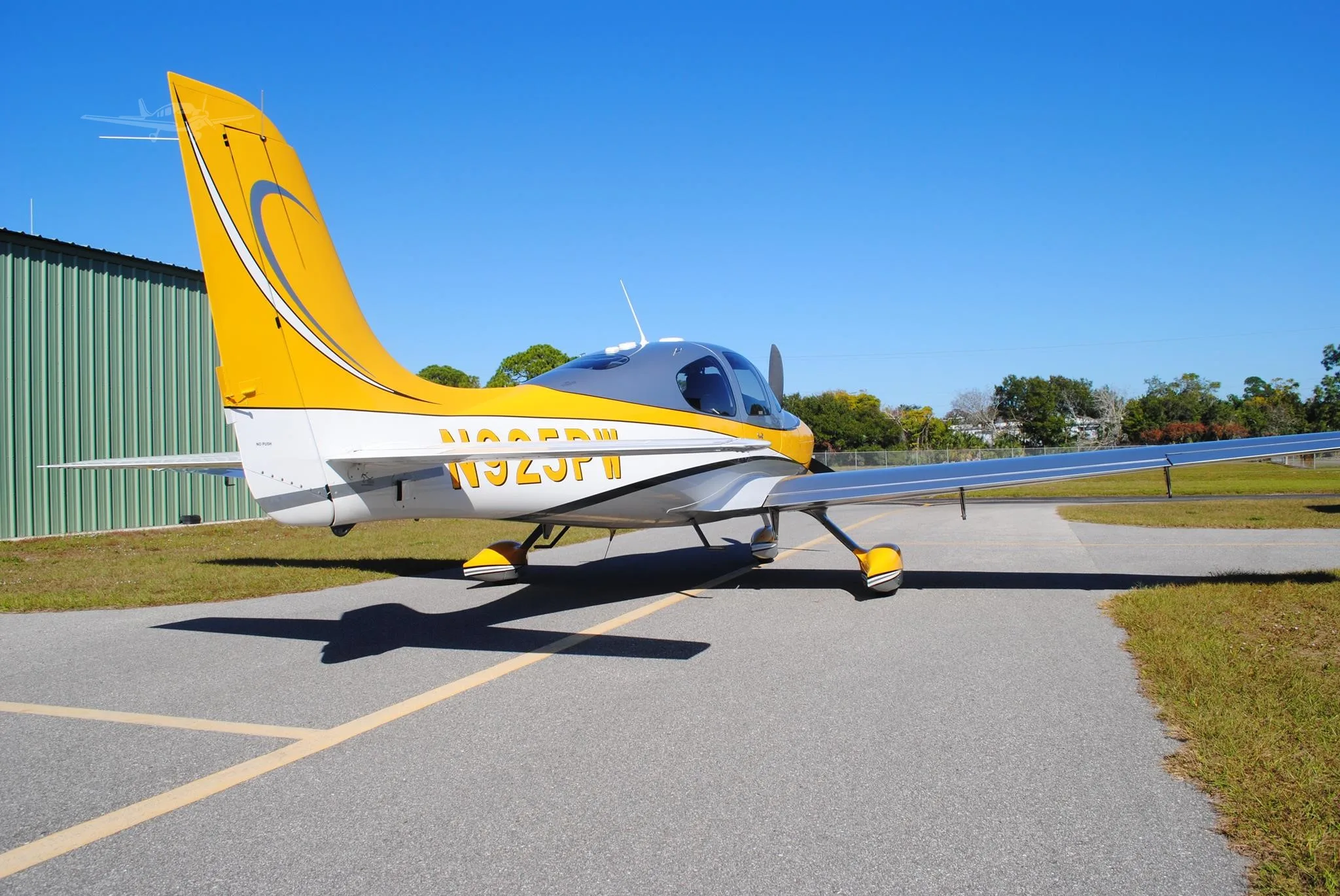 2001 Cirrus SR22
