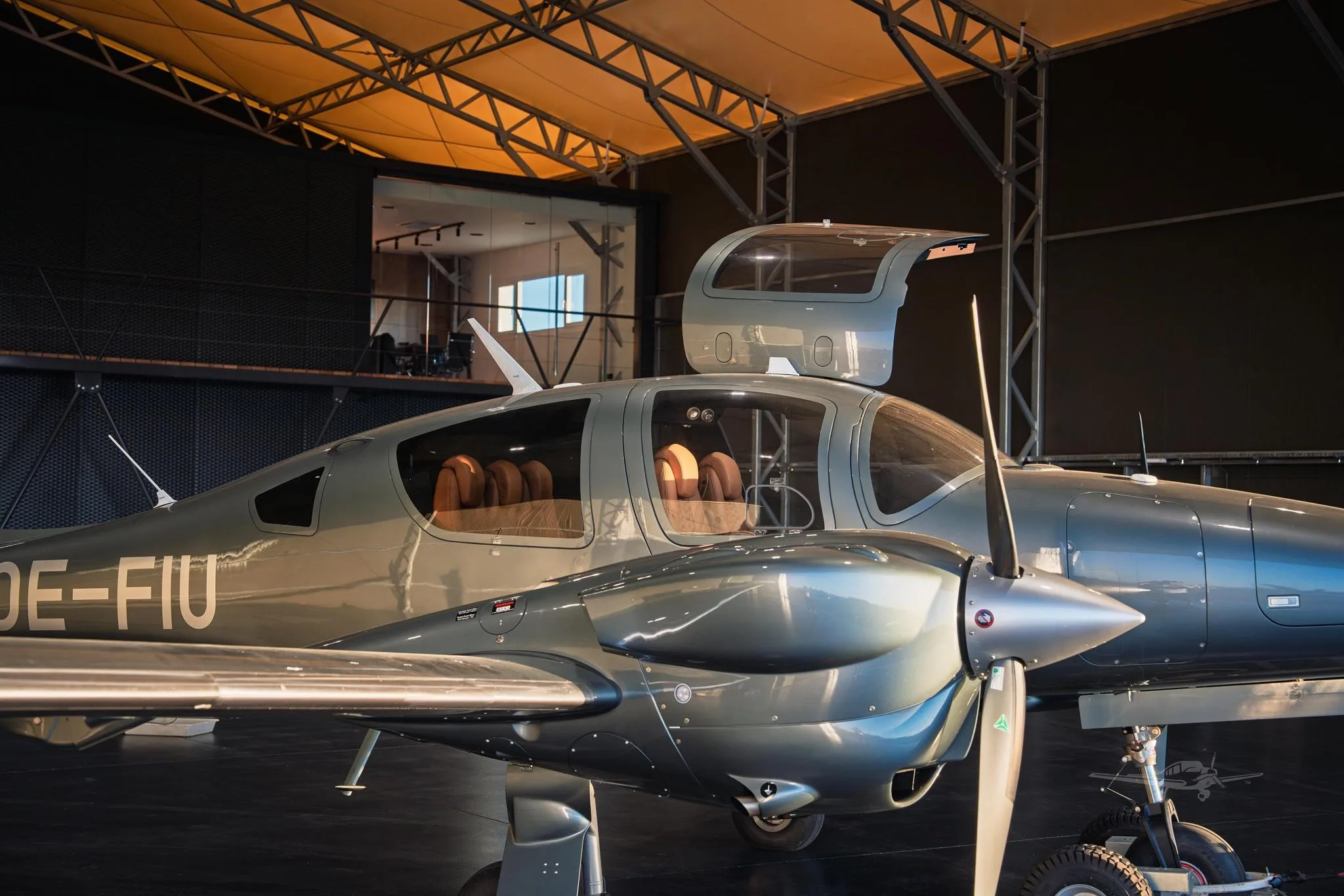 2025 Diamond DA62
