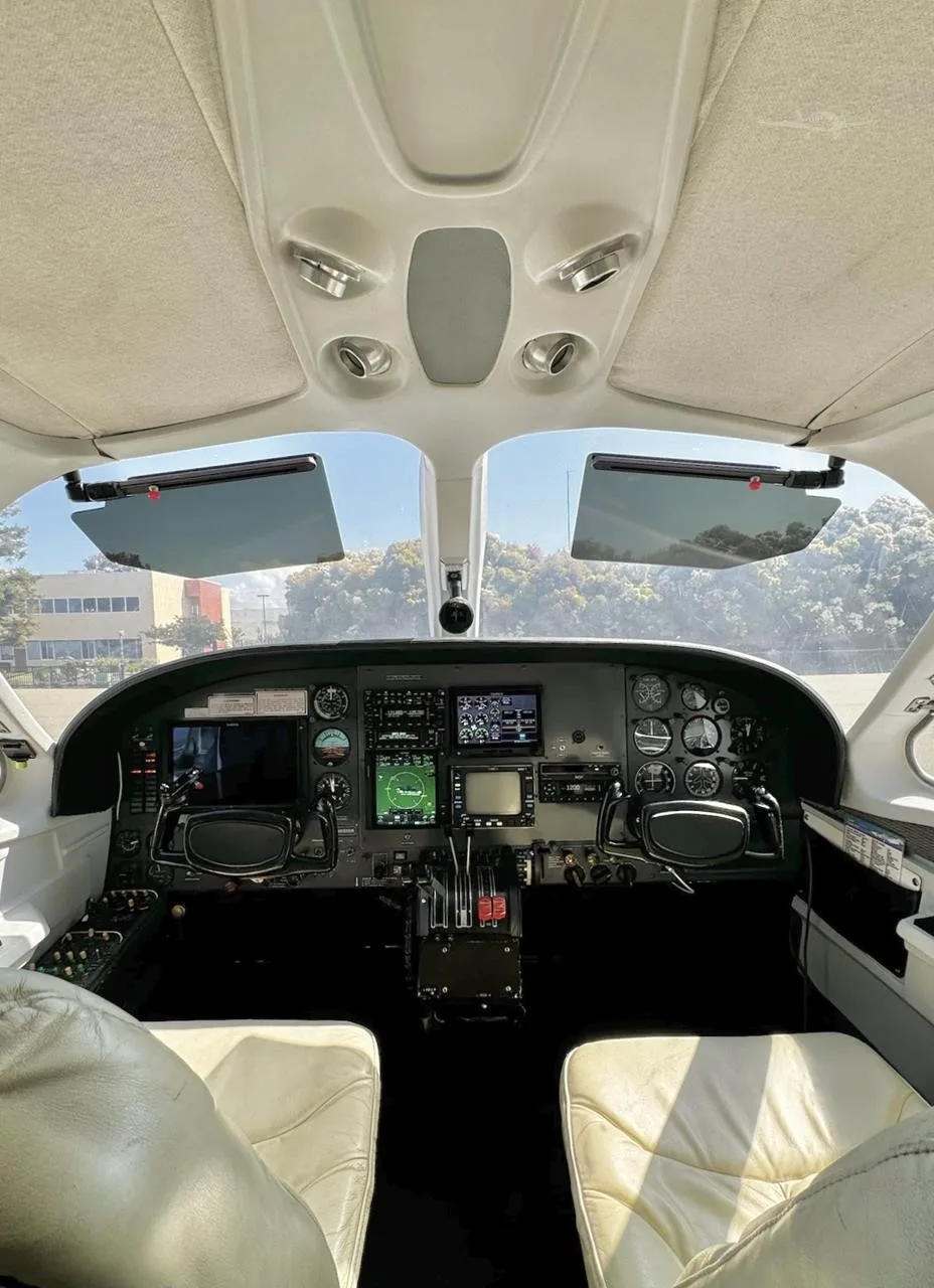 Cockpit and instrument panel of a 1976 CESSNA 421C.