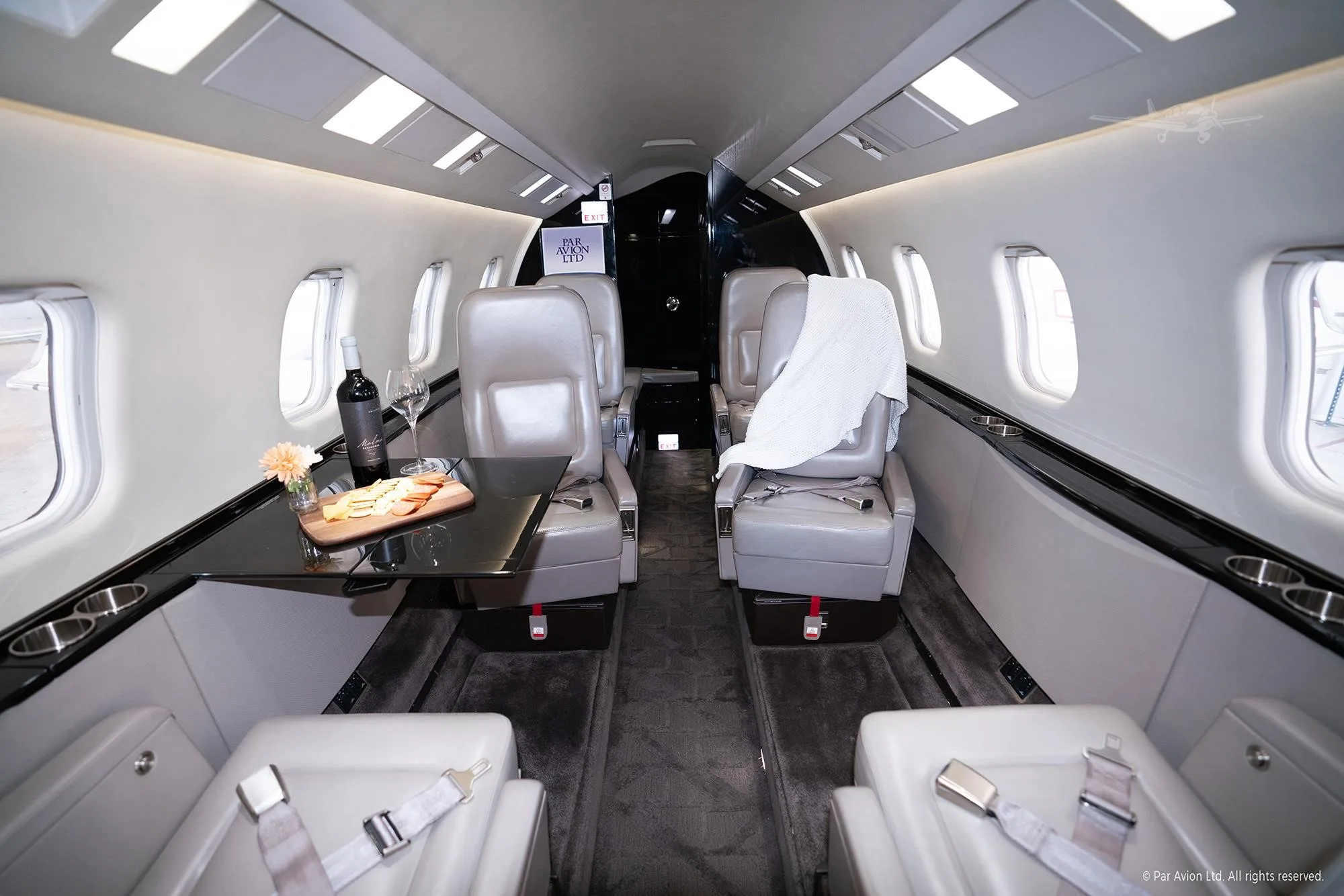 Cabin interior of a 2009 LEARJET 60XR.