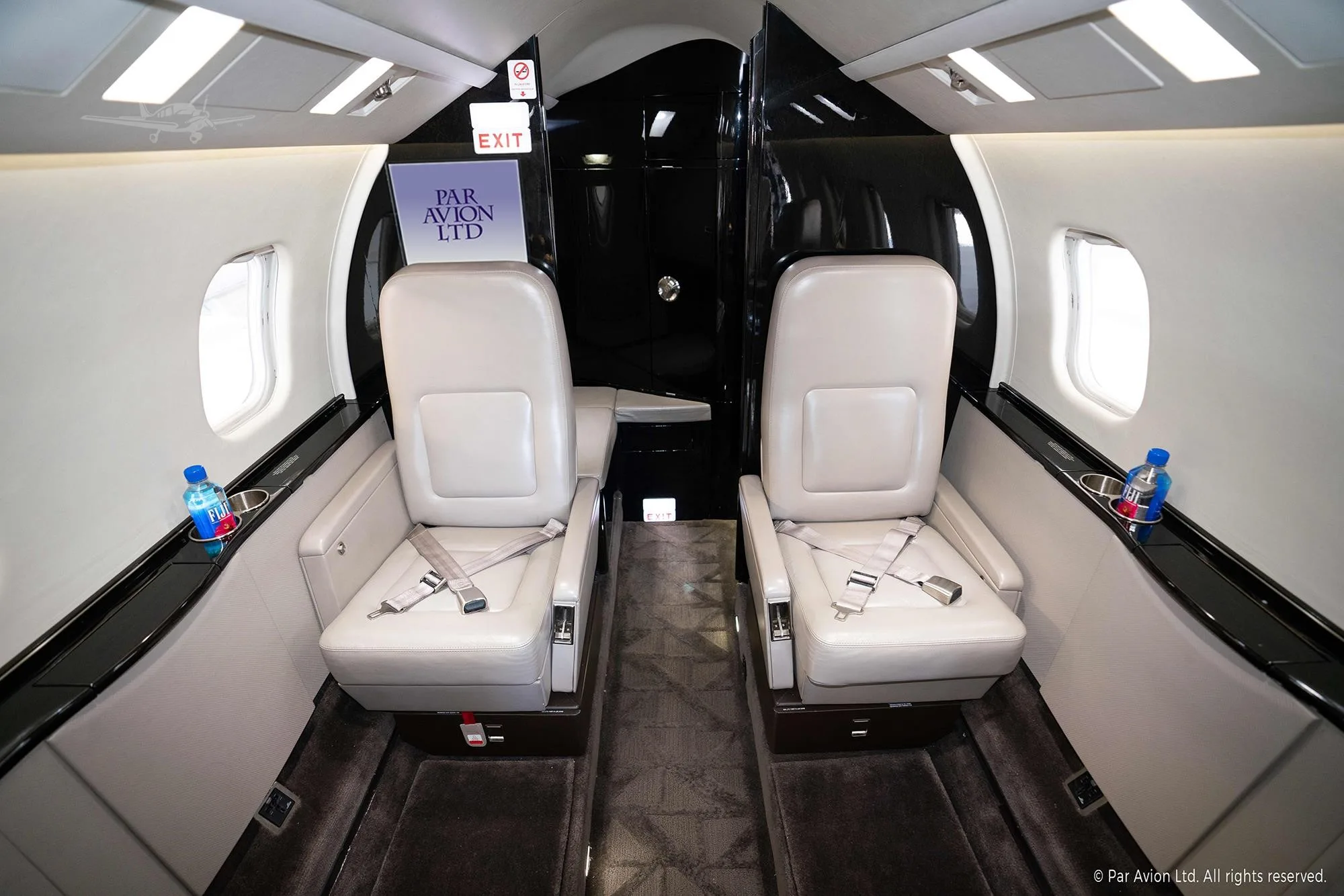 Cabin interior of a 2009 LEARJET 60XR.