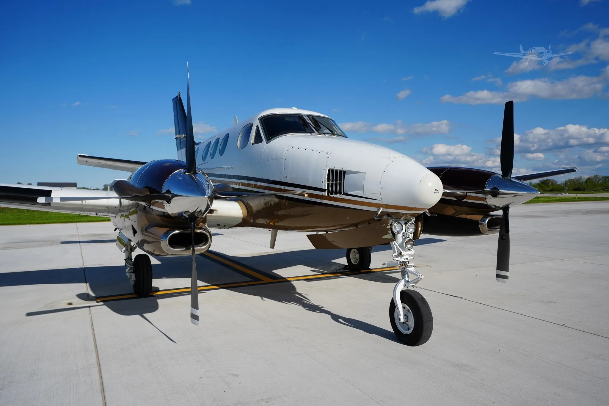 Exterior view of a 1990 BEECHCRAFT KING AIR C90A, N814LC.