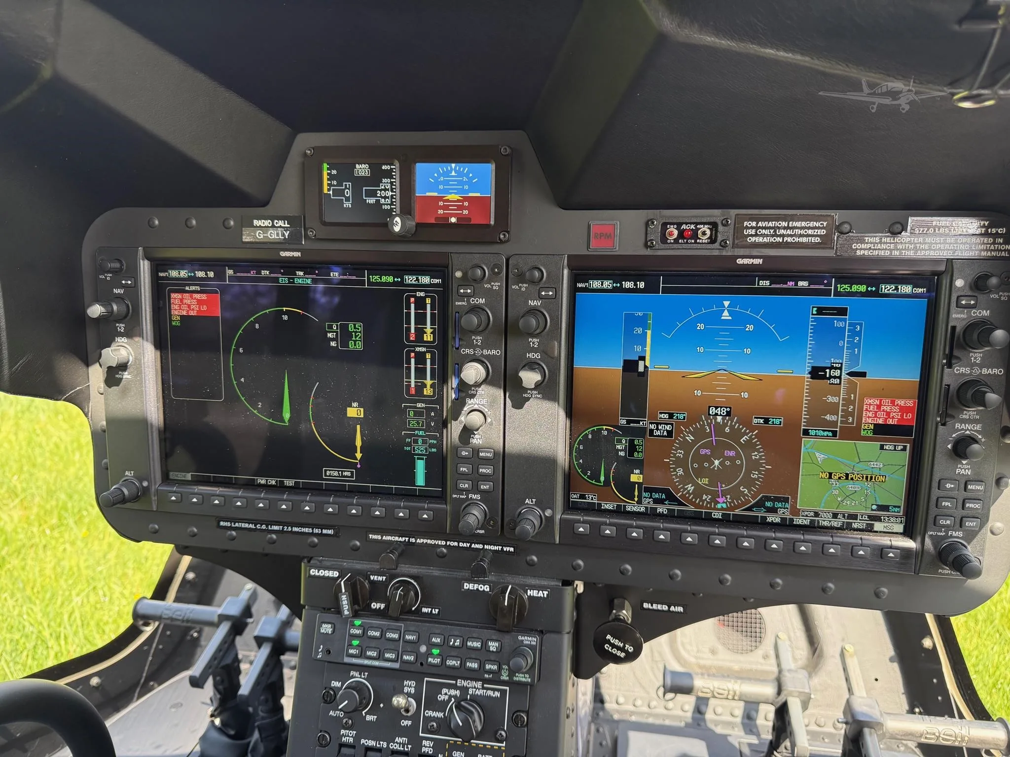 Avionics suite of a 2018 BELL 505 JET RANGER X.