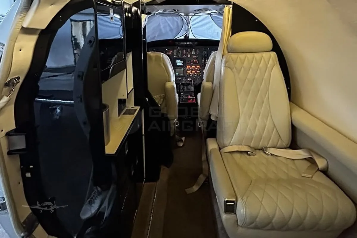 Cabin interior of a 1989 CESSNA CITATION II.
