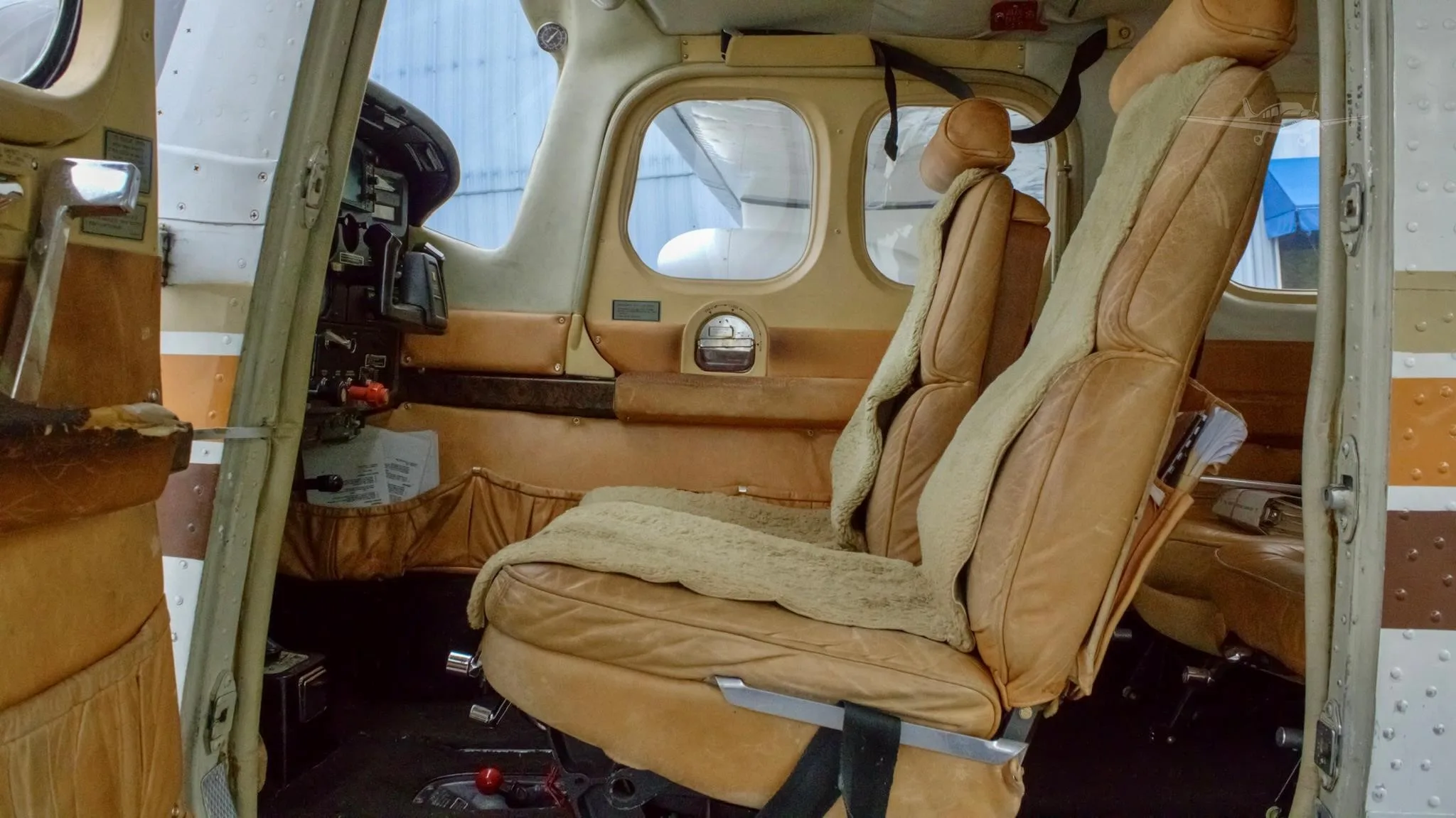 Cabin interior of a 1980 CESSNA P210N.