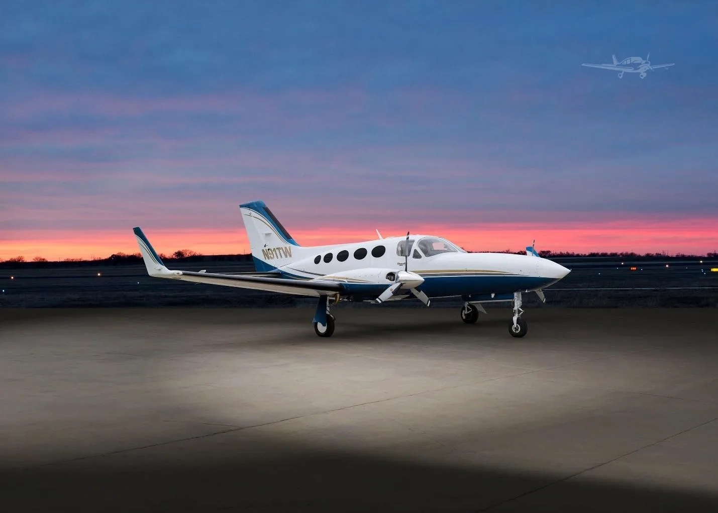 Exterior view of a 1978 CESSNA 414A, N91TW.