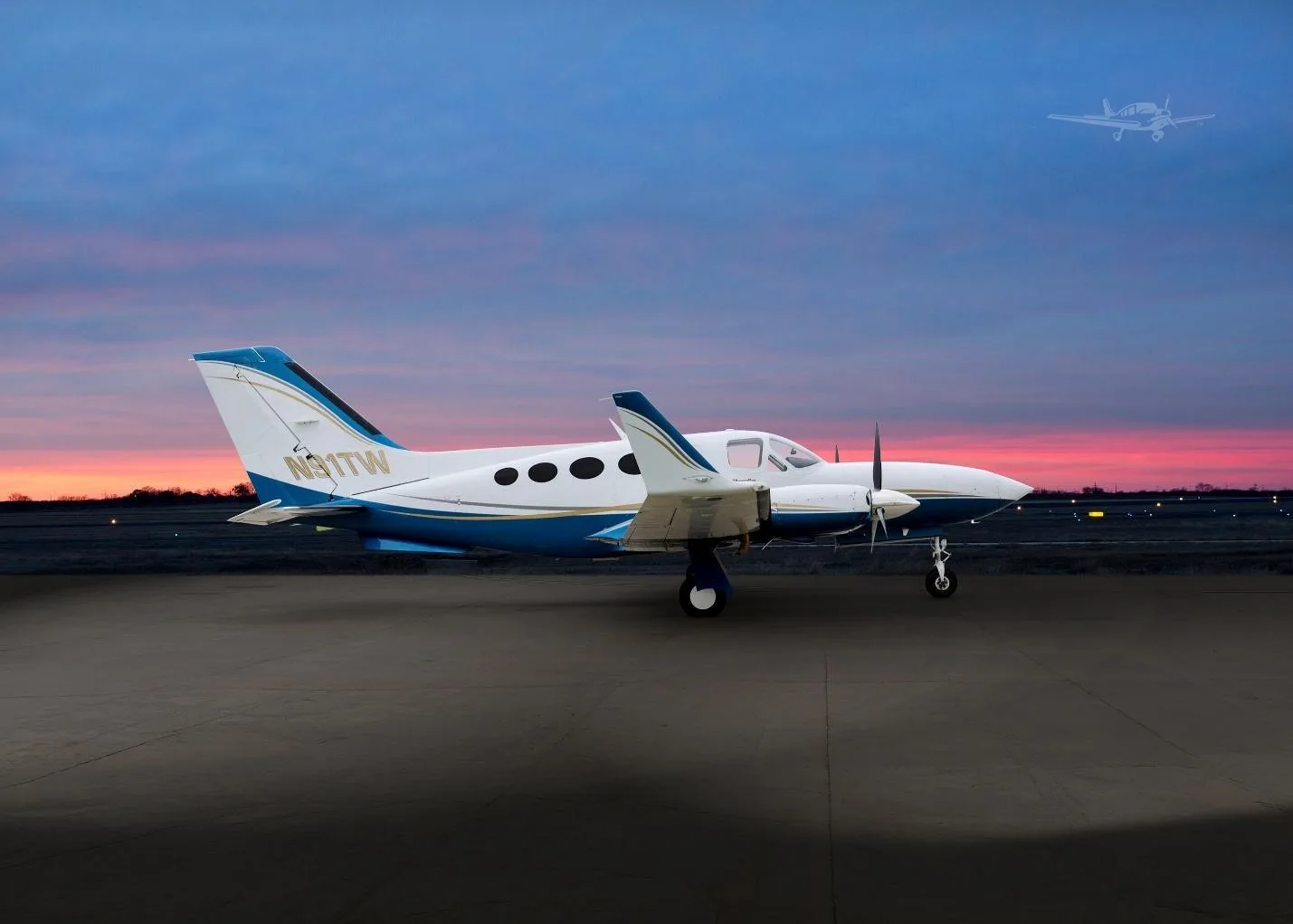Exterior view of a 1978 CESSNA 414A, N91TW.