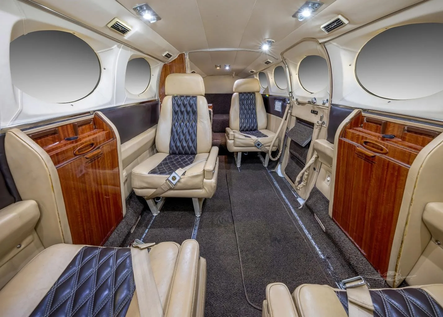 Cabin interior of a 1978 CESSNA 414A.
