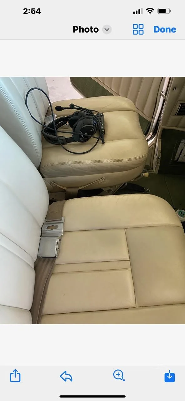 Cabin interior of a 1972 CESSNA 182P SKYLANE.