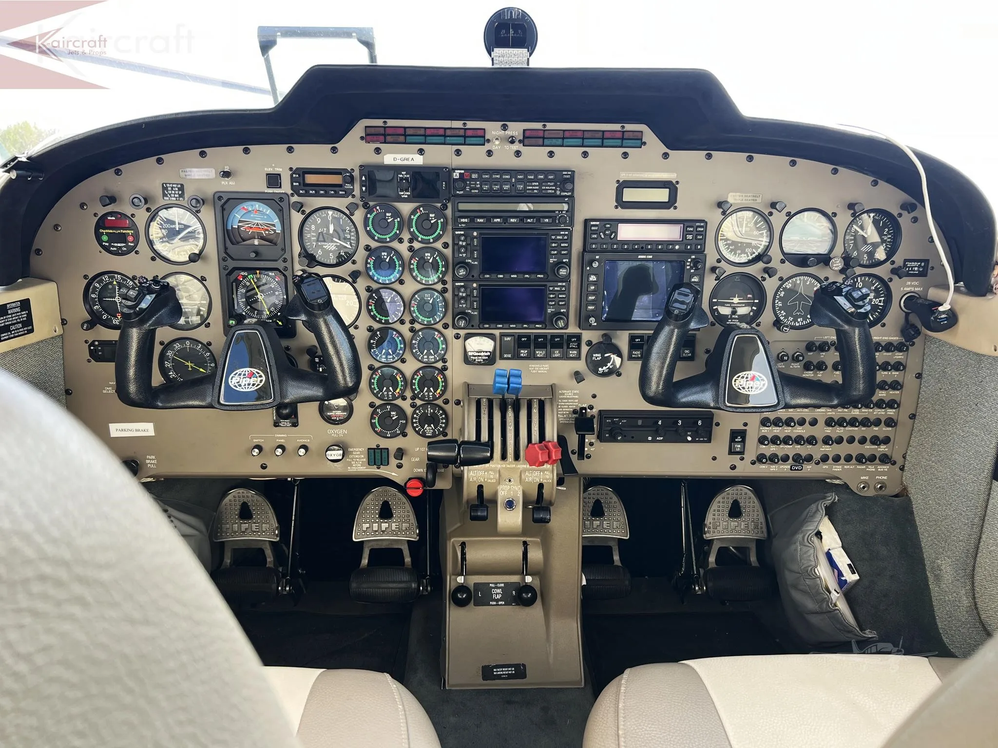 2000 Piper Seneca V