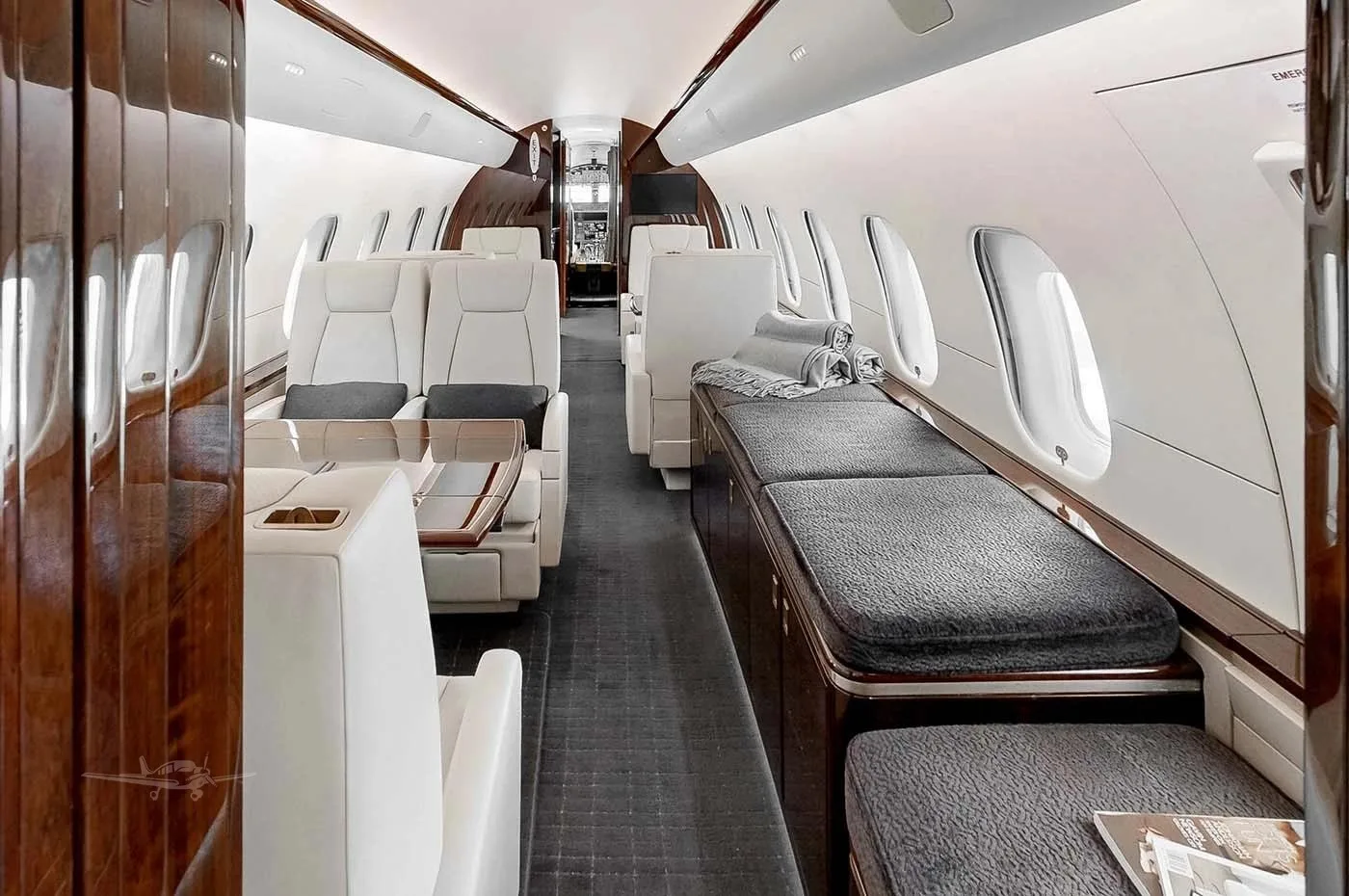Cabin interior of a 2013 BOMBARDIER GLOBAL 5000.