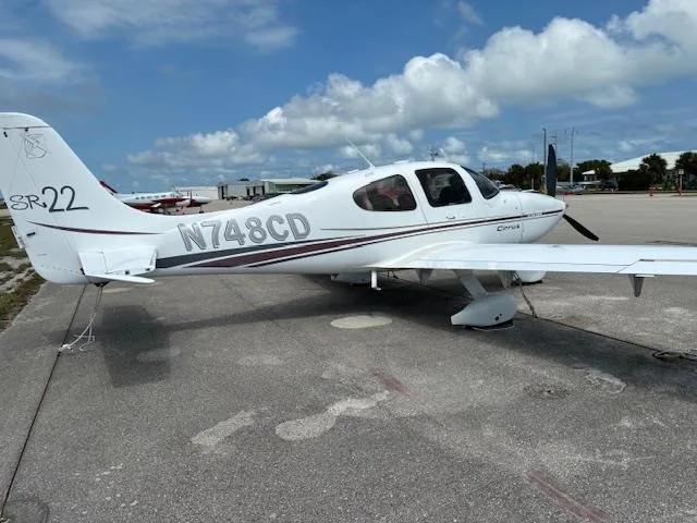 2001 Cirrus SR22