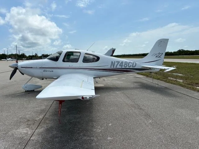 2001 Cirrus SR22