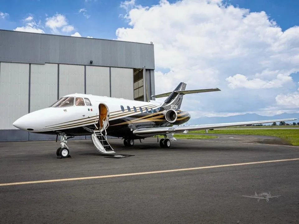 1999 HAWKER 800XP