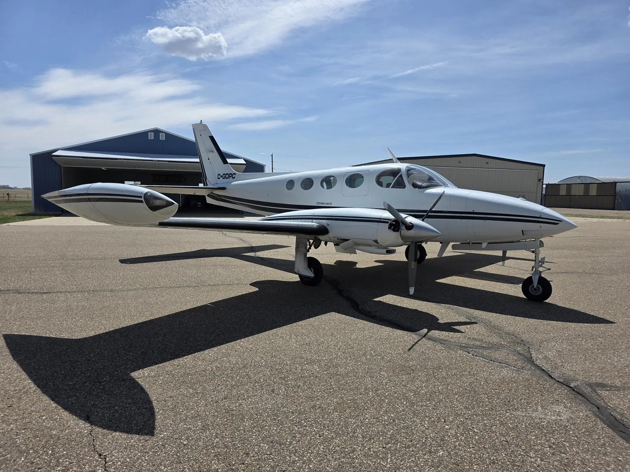 Exterior view of a 1978 CESSNA 340A, C-GDPC.