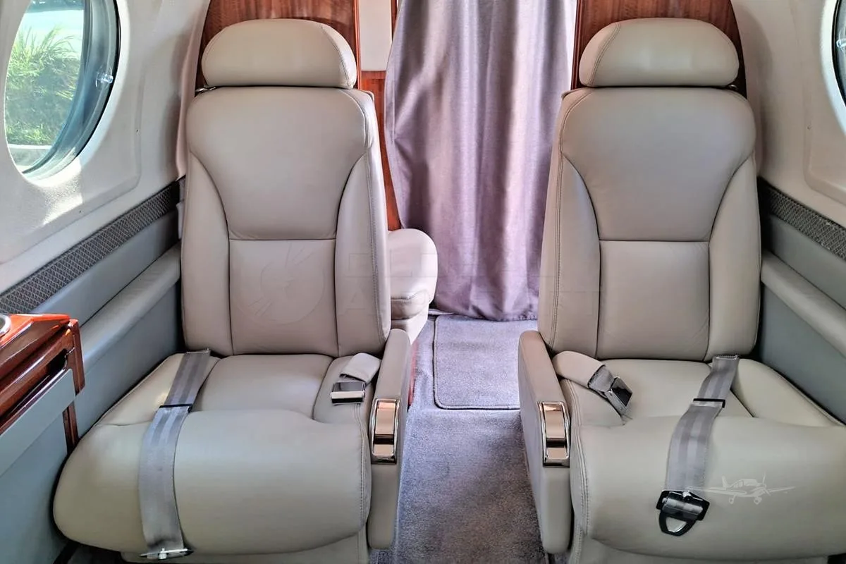 Cabin interior of a 2008 BEECHCRAFT KING AIR B200GT.