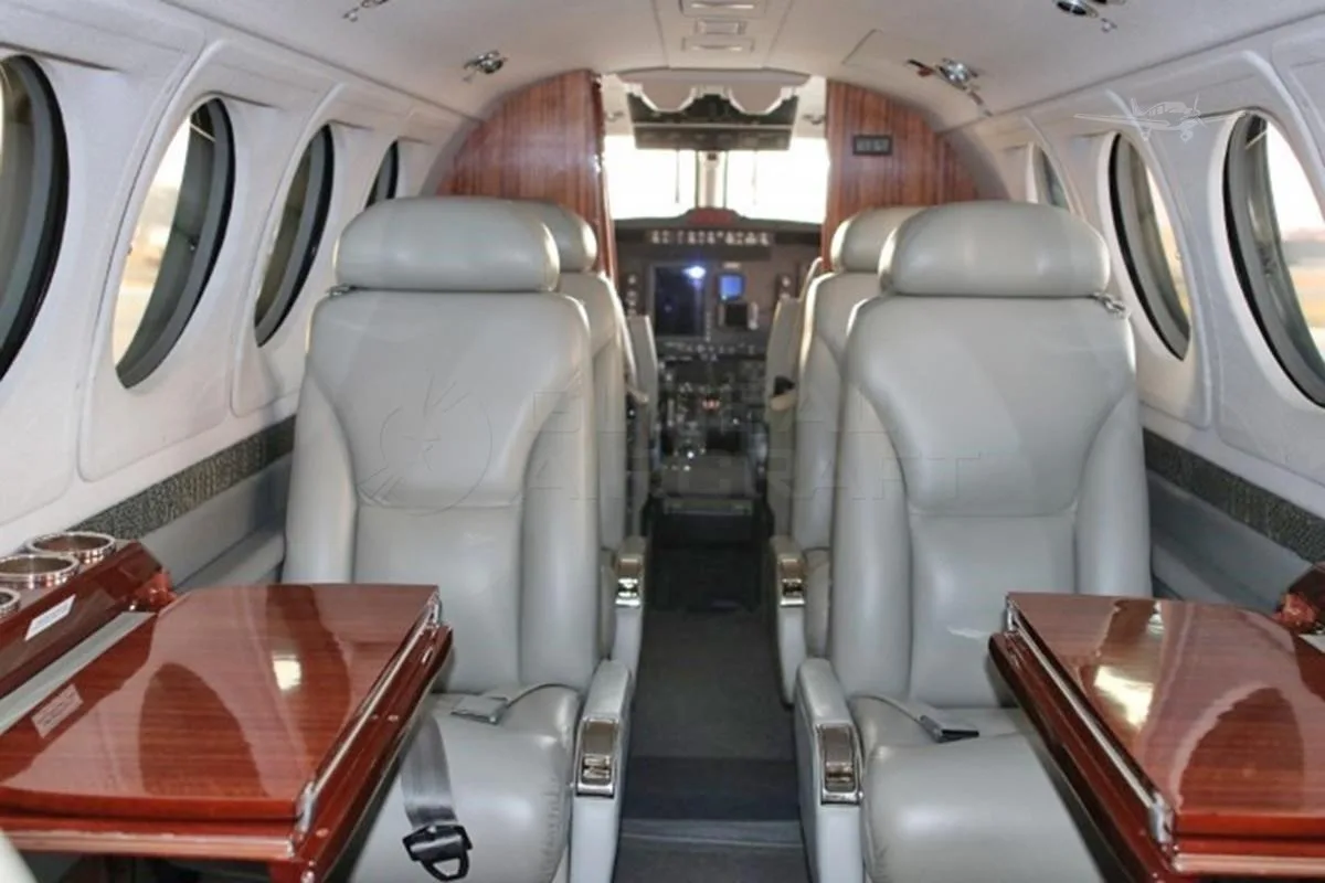 Cabin interior of a 2008 BEECHCRAFT KING AIR B200GT.