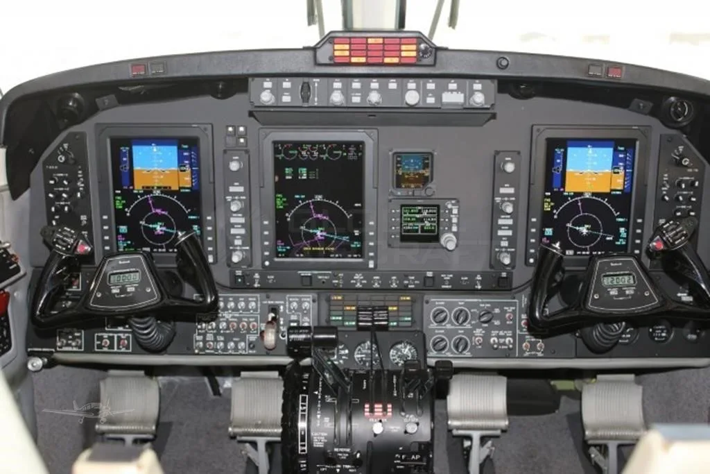 Cockpit and instrument panel of a 2008 BEECHCRAFT KING AIR B200GT.