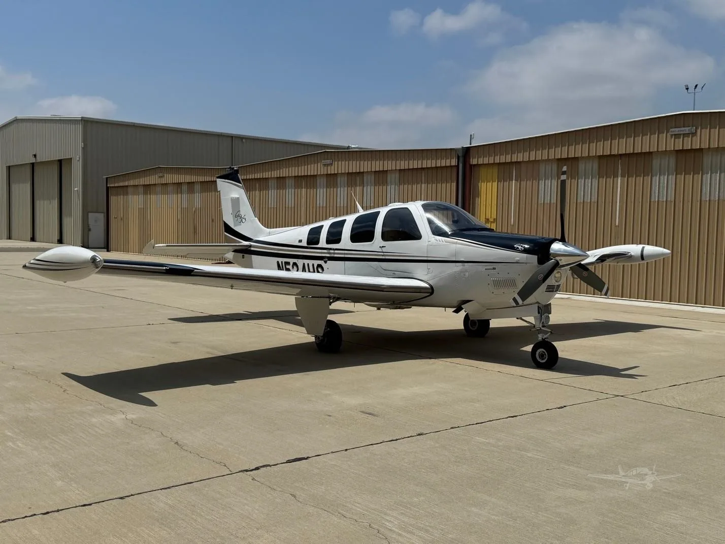 Exterior view of a 2007 BEECHCRAFT G36 BONANZA, N524HS.
