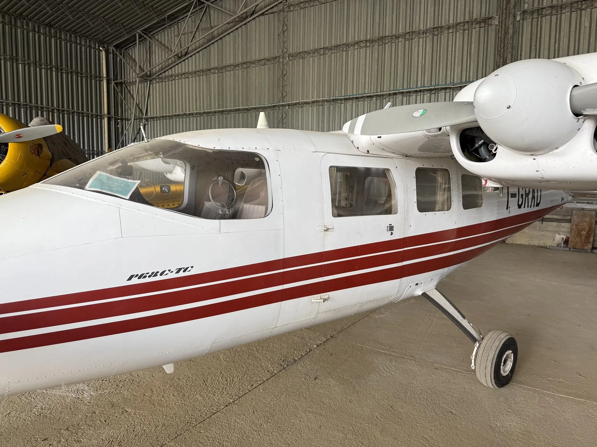 Exterior view of a 1980 PARTENAVIA P.68C-TC, I-GRAD.