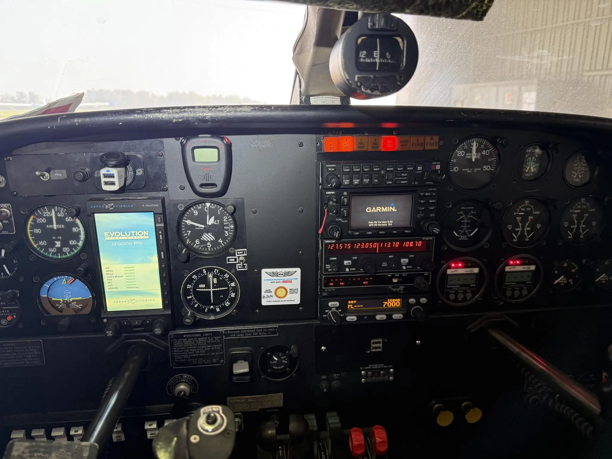 Cockpit and instrument panel of a 1980 PARTENAVIA P.68C-TC.