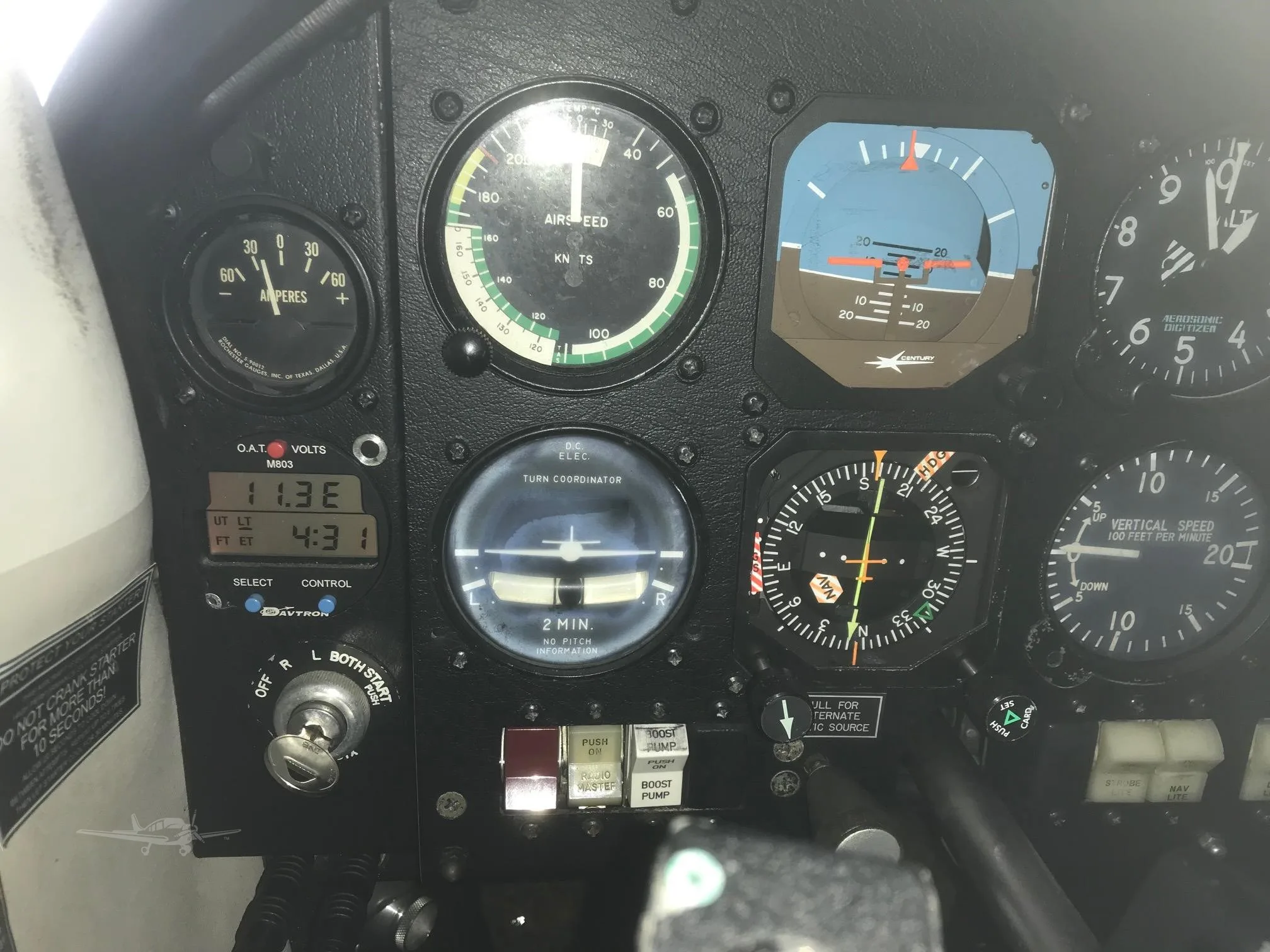 1981 Mooney M20J 201