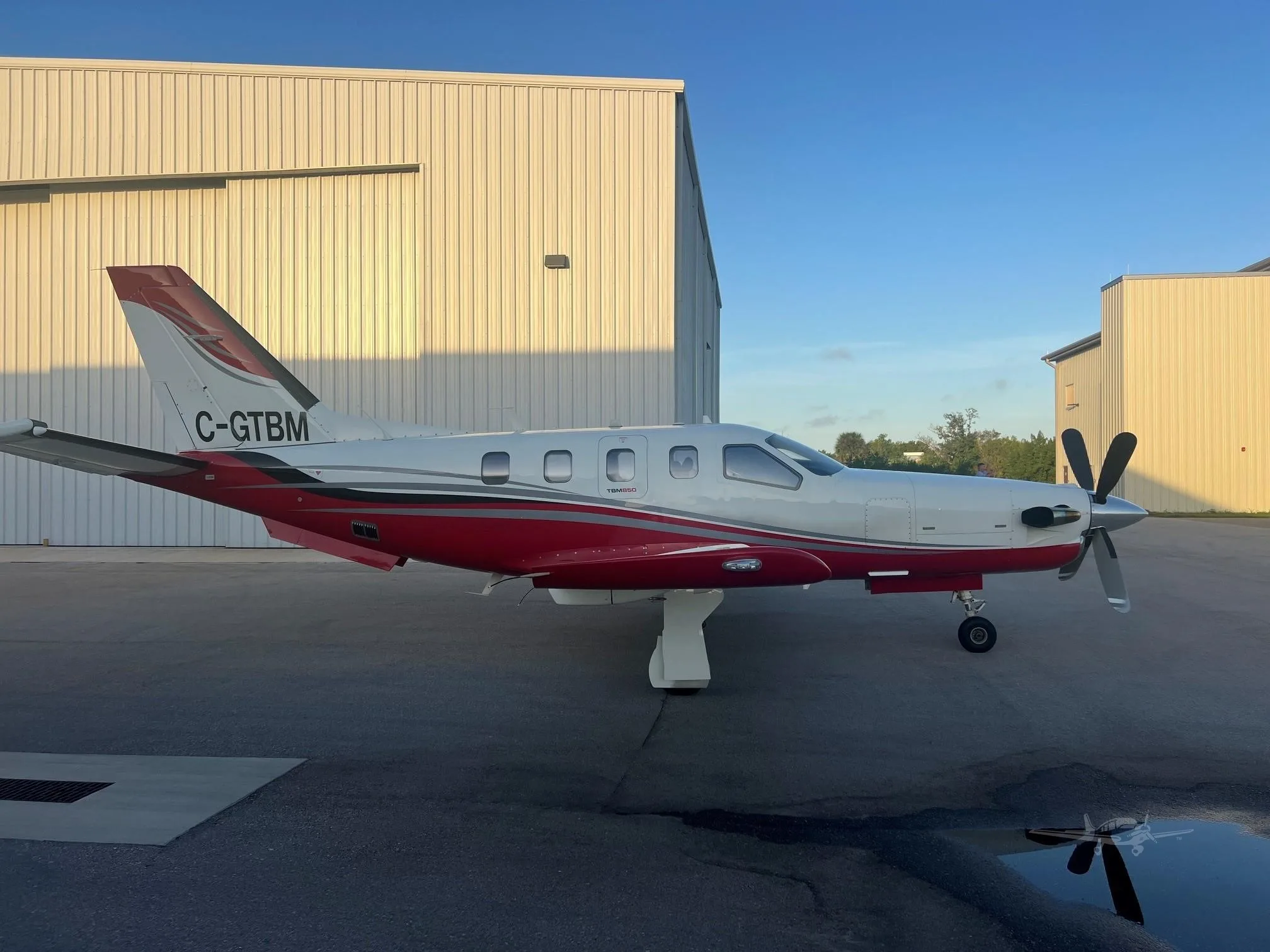 Exterior view of a 2013 DAHER TBM 850, C-GTBM.