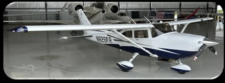 Exterior view of a 2010 CESSNA 182T SKYLANE, N826TR.