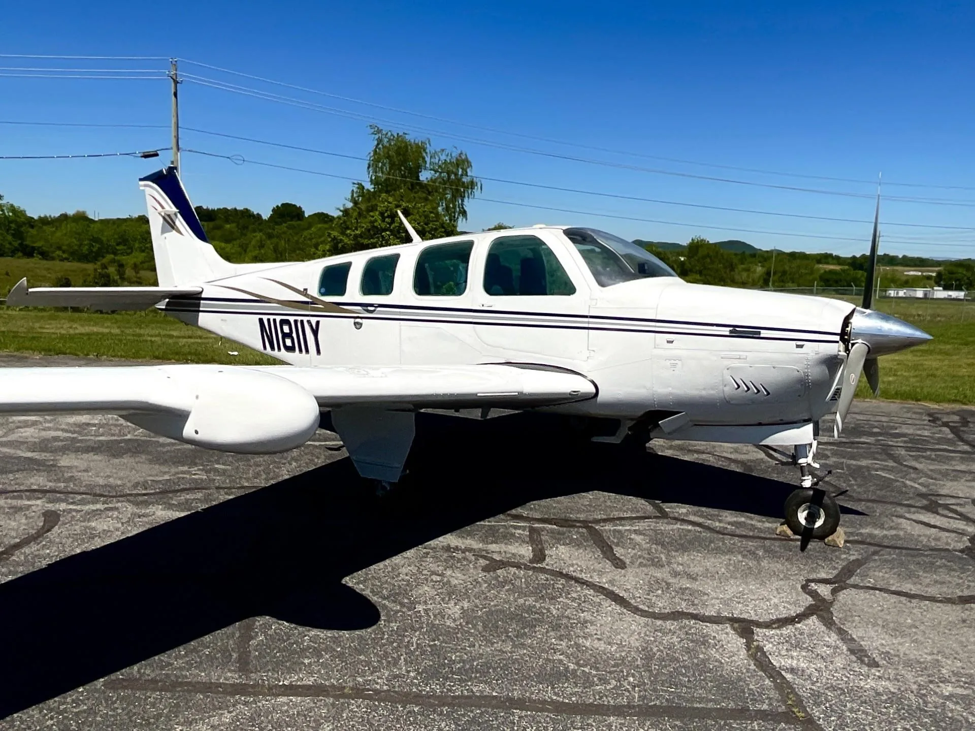 Exterior view of a 1981 BEECHCRAFT A36 BONANZA, N1811Y.
