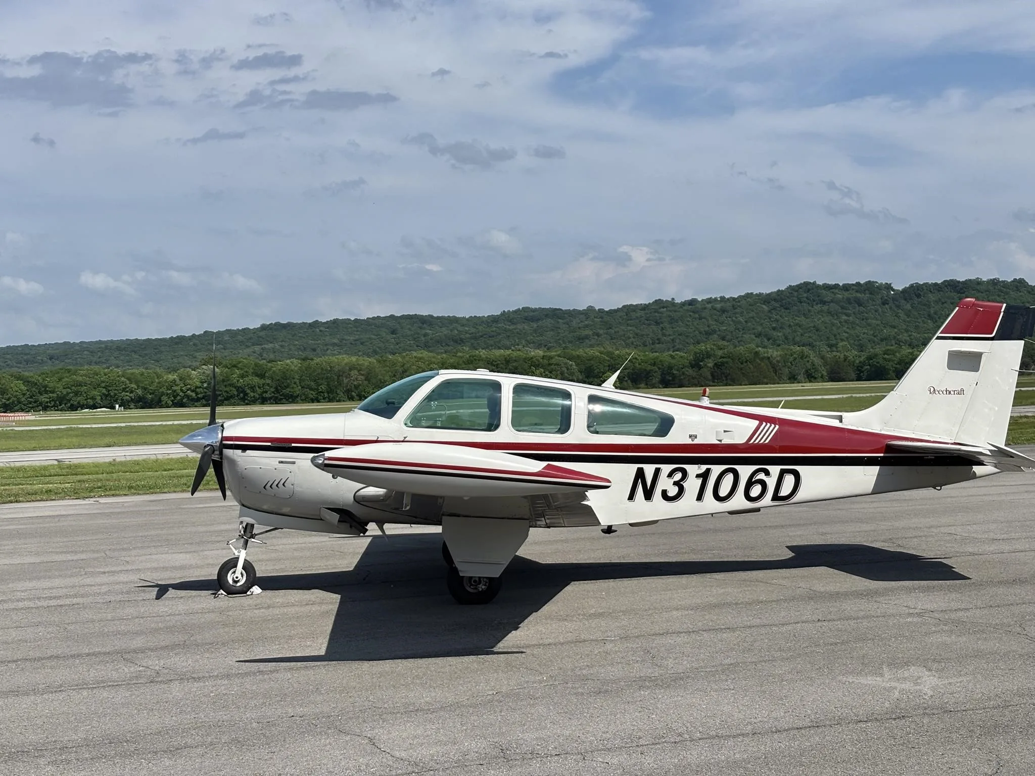 1988 BEECHCRAFT F33A BONANZA