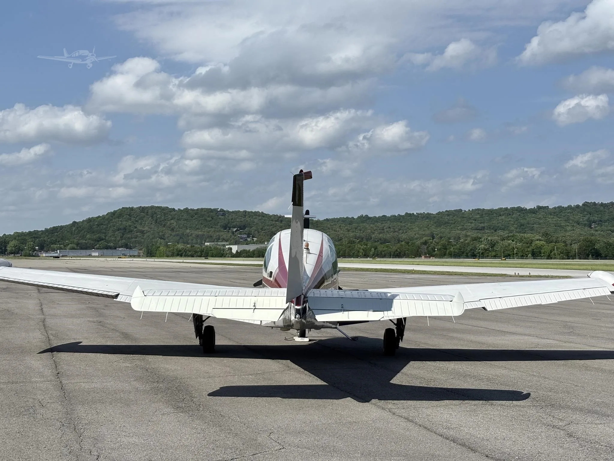 Exterior view of a 1988 BEECHCRAFT F33A BONANZA, N3106D.
