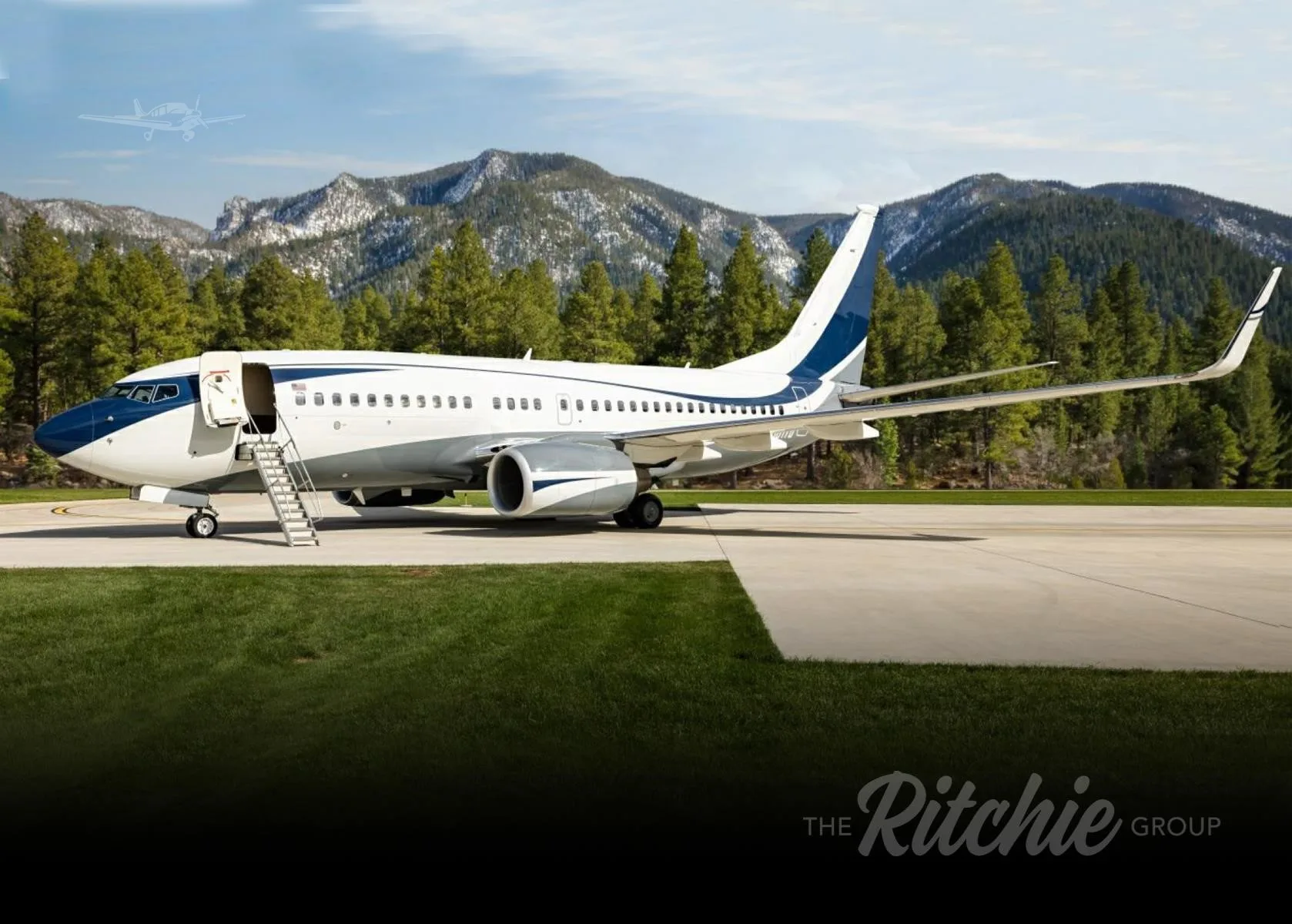 Exterior view of a BOEING BBJ.