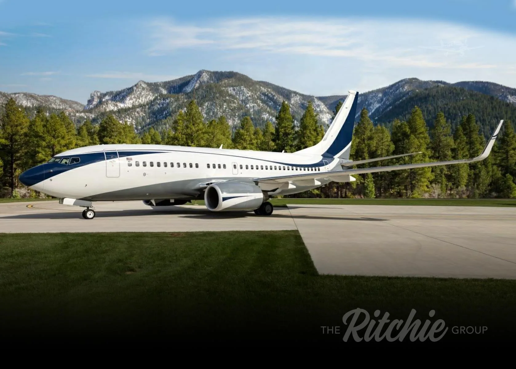 Exterior view of a BOEING BBJ.