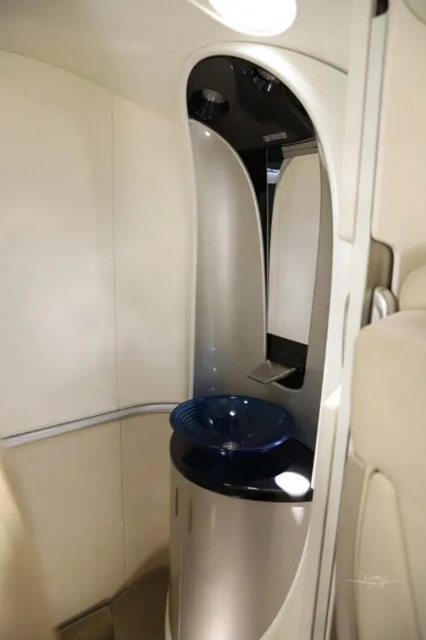 Cabin interior of a 2016 HONDA JET APMG.