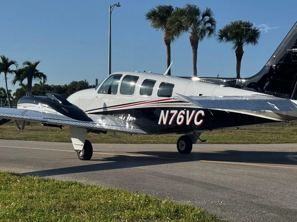Exterior view of a 1983 BEECHCRAFT 58 BARON, N76VC.