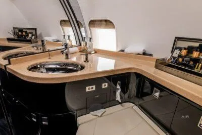 Cabin interior of a 2001 BOMBARDIER GLOBAL EXPRESS.