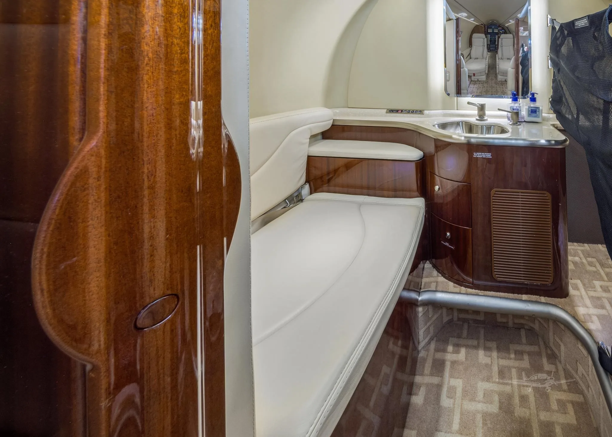 Cabin interior of a 2008 LEARJET 40XR.