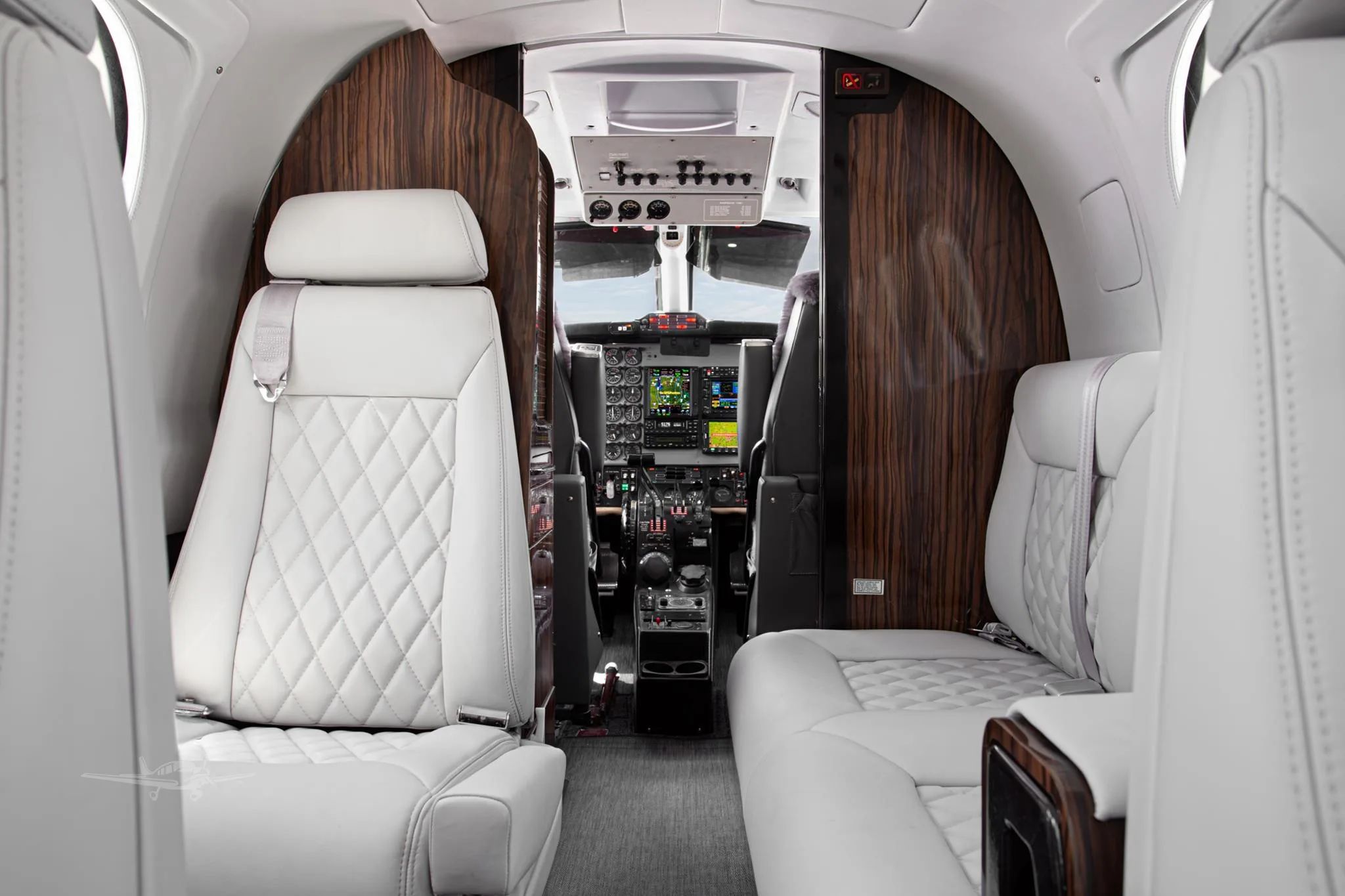 Cabin interior of a 1981 BEECHCRAFT KING AIR B200.