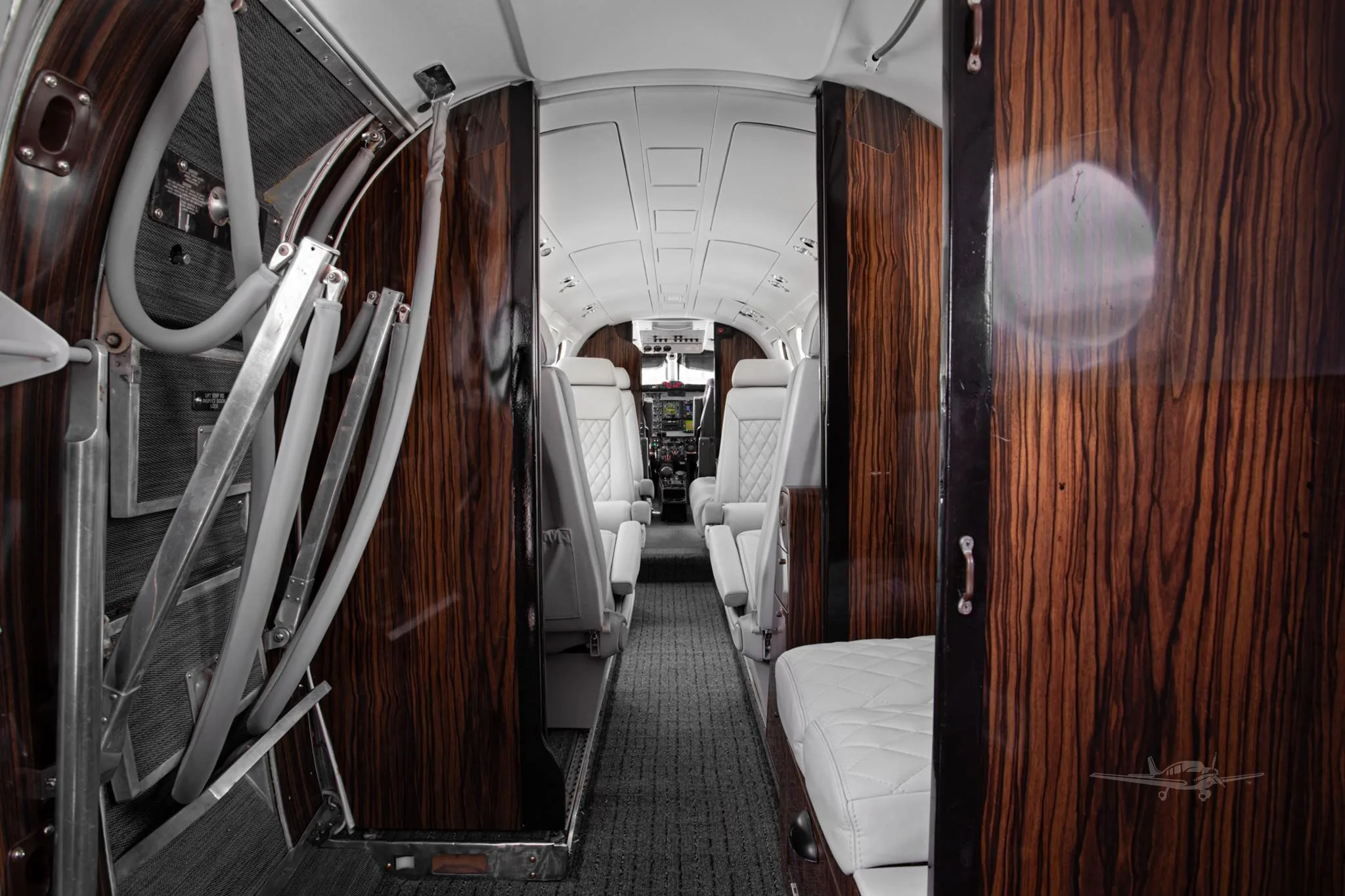 Cabin interior of a 1981 BEECHCRAFT KING AIR B200.