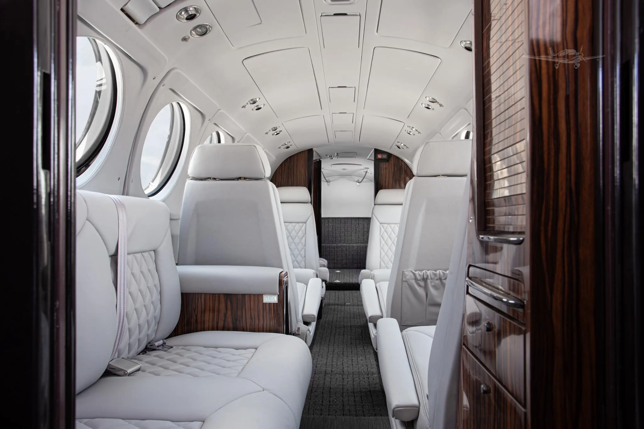 Cabin interior of a 1981 BEECHCRAFT KING AIR B200.